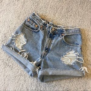 Vintage 550 High Rise Distressed Denim Shorts